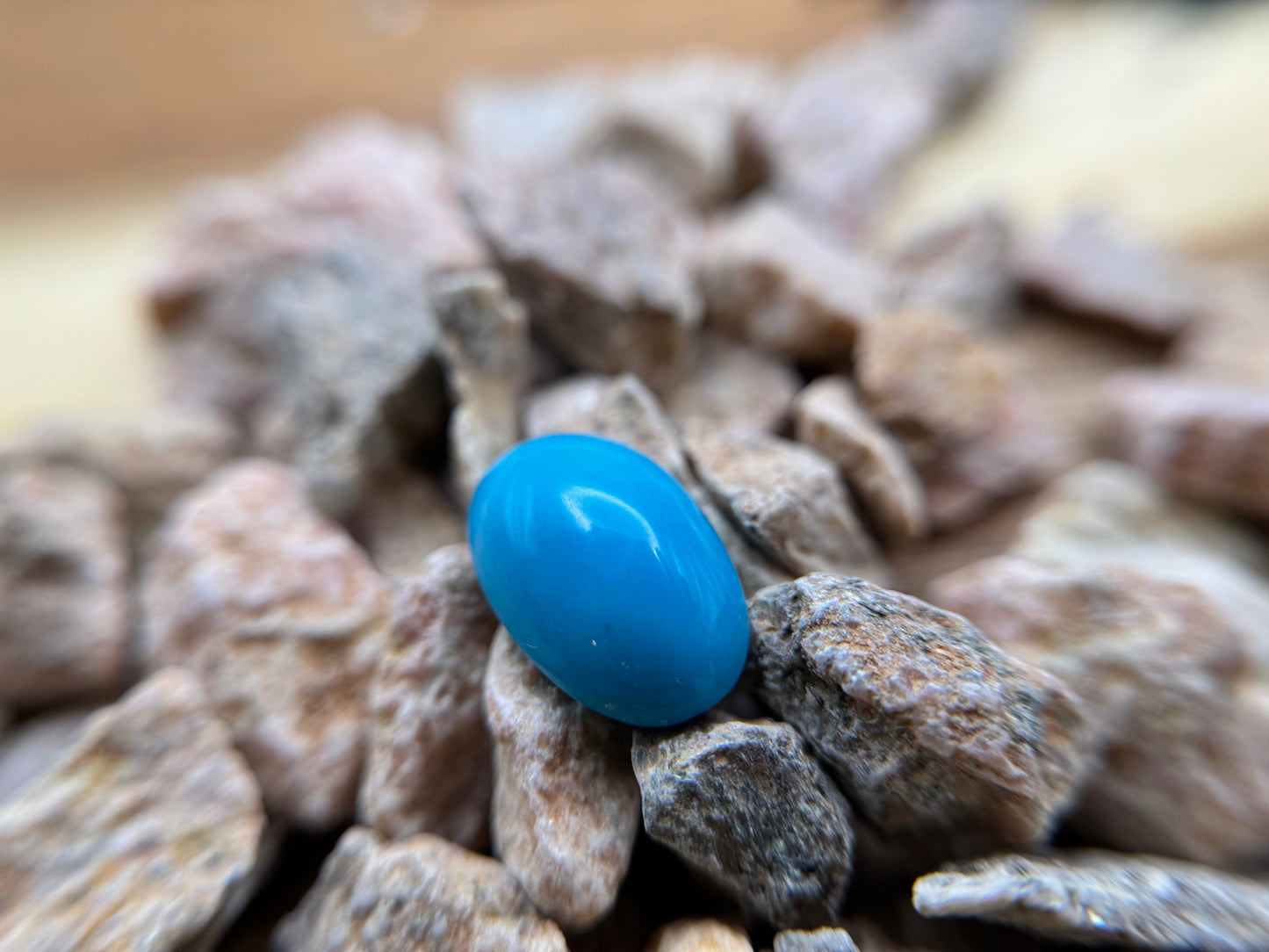 Persian Turquoise, Oval cabochon, 7.35 Carats