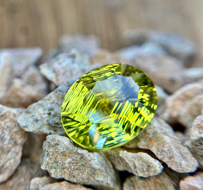 Lemon Quartz, Concave cut, 13.62 Carats