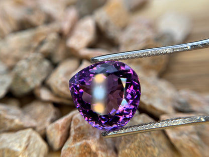 Natural Amethyst, Heart shape, 13.12 Carats