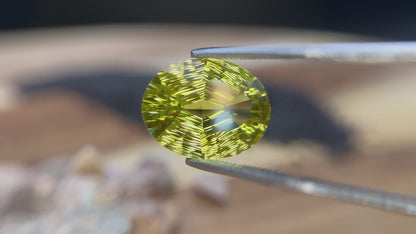 Lemon Quartz, Concave cut, 13.62 Carats